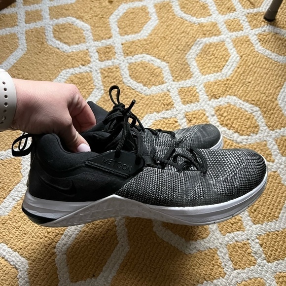 Nike Metcon Flyknit 3 Training Gym Shoes - Picture 4 of 9